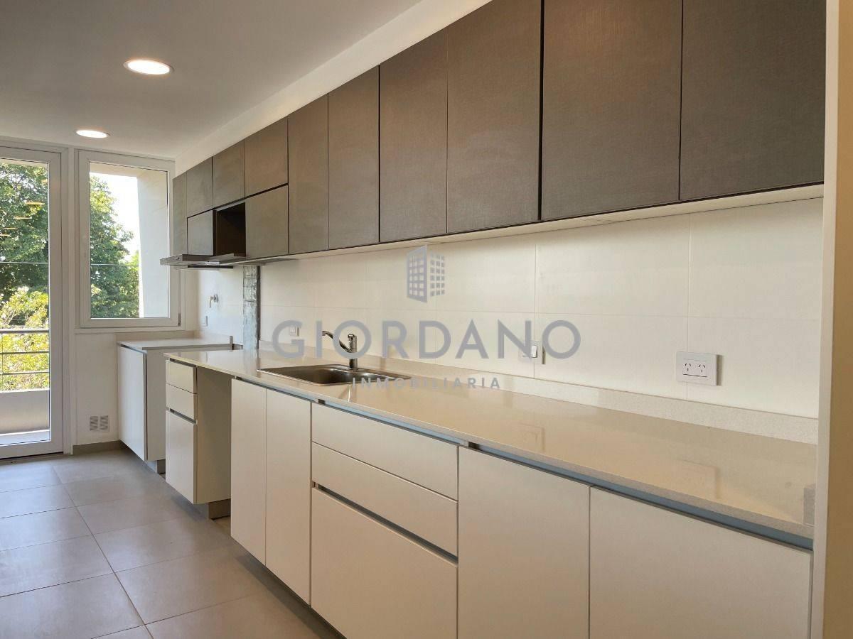 Foto de Venta departamento Castelar 4 ambientes con cochera, imagen 5