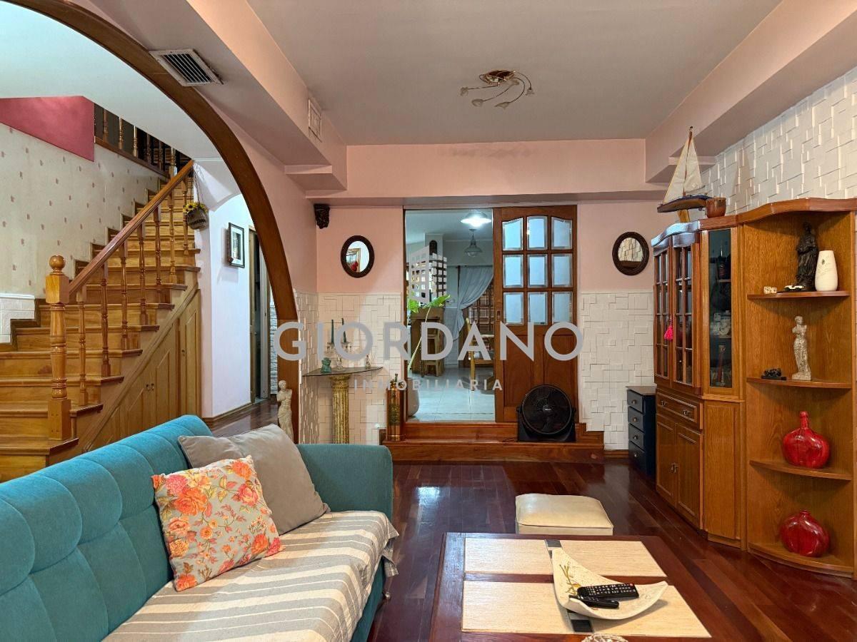 Foto de Venta Casa Castelar 4 Ambientes, imagen 4