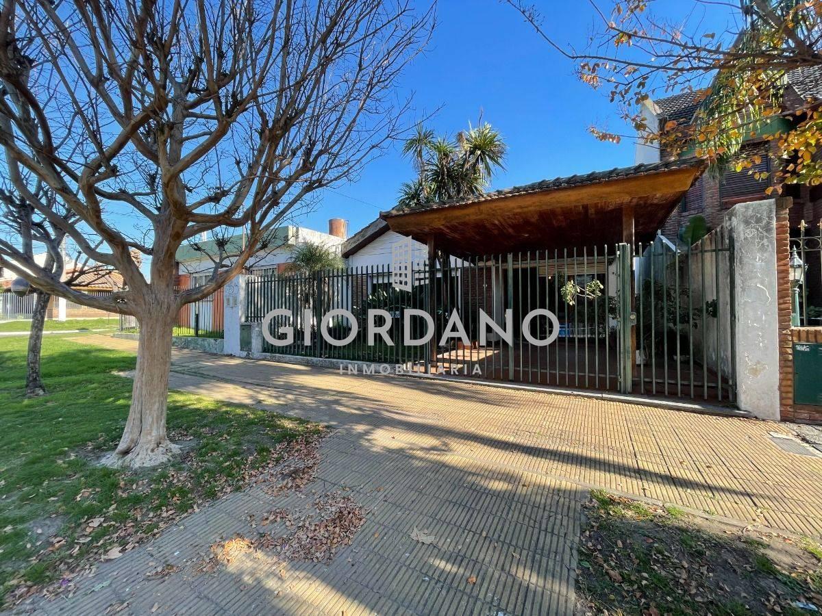 Foto de Venta Casa Castelar 4 Ambientes, imagen 4