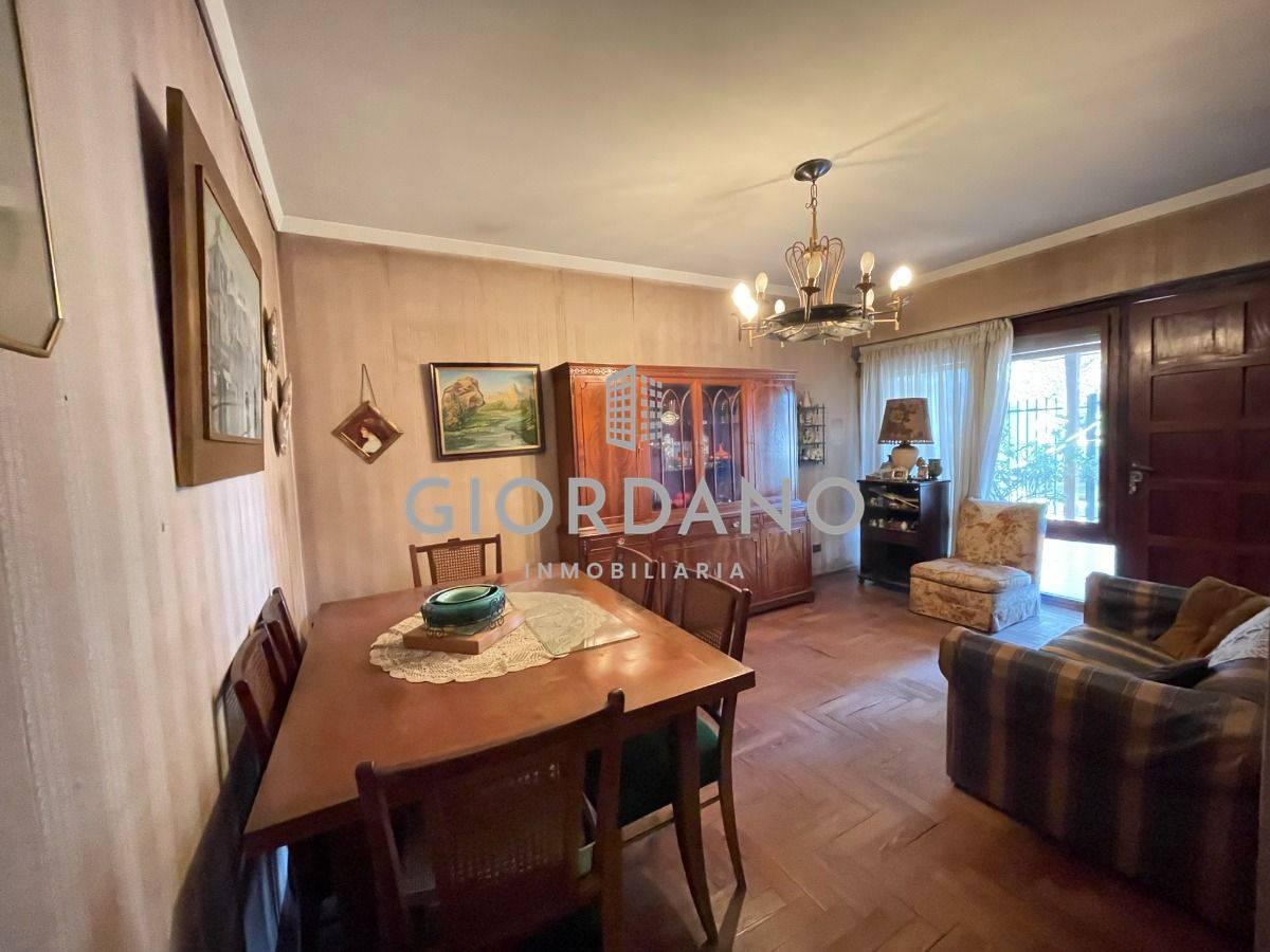 Foto de Venta Casa Castelar 4 Ambientes, imagen 5