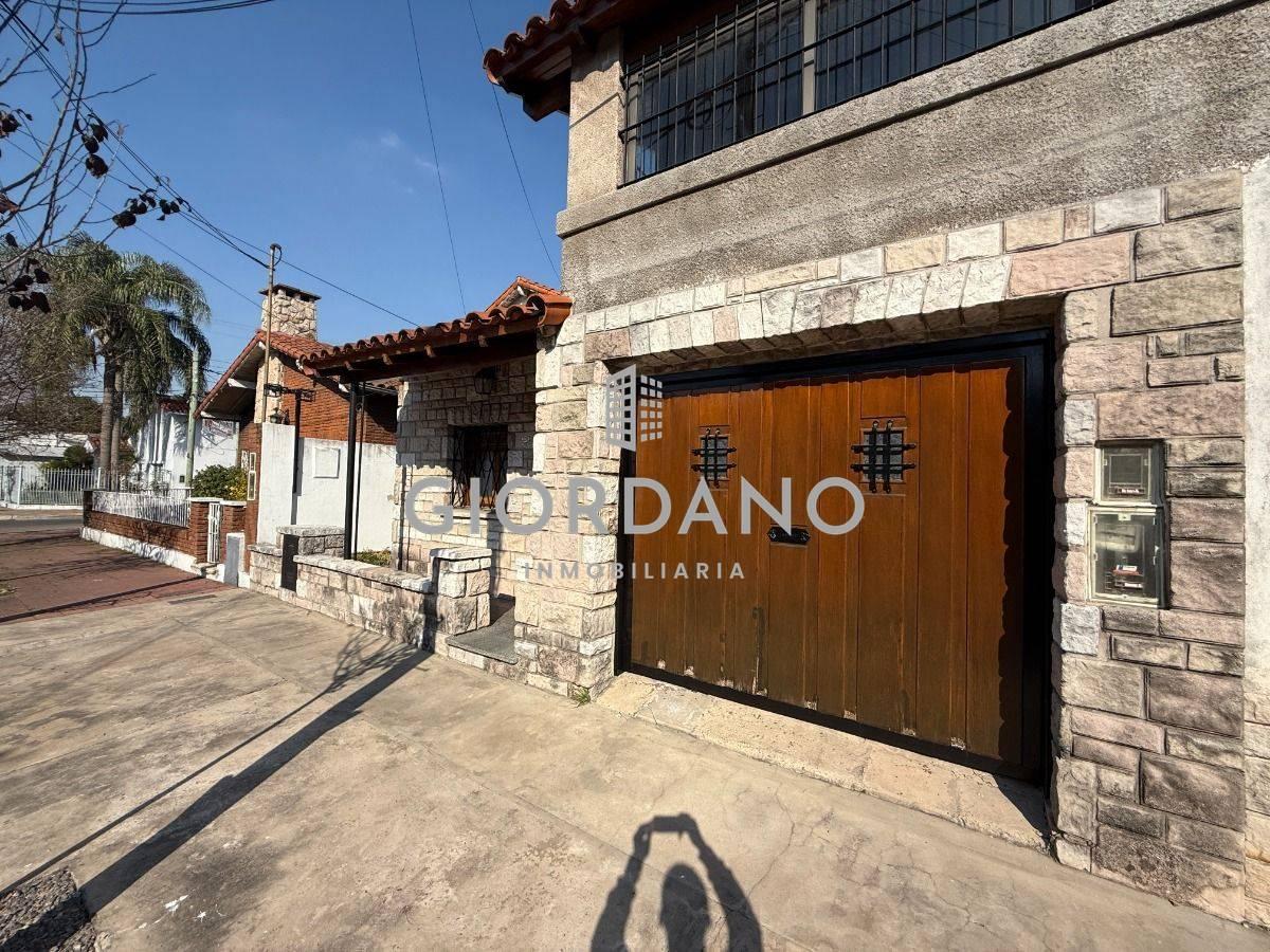 Foto de Venta Casa Castelar Centro 4 Ambientes, imagen 3