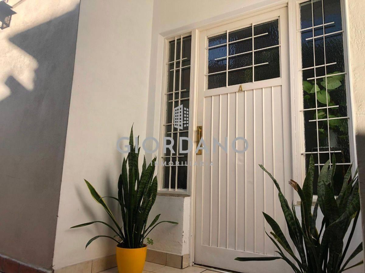 Foto de Venta Ph Castelar Sur 3 Ambientes Con Patio Y Cochera, imagen 2