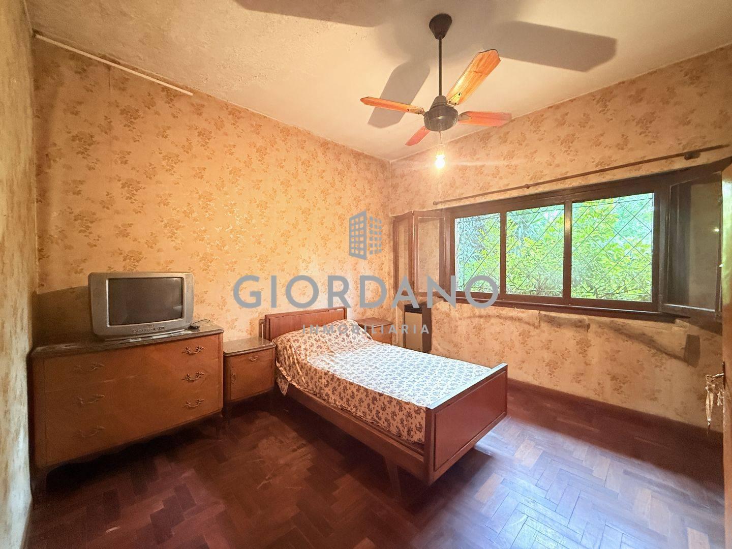 Foto de Venta Casa 9 ambientes Castelar, imagen 5