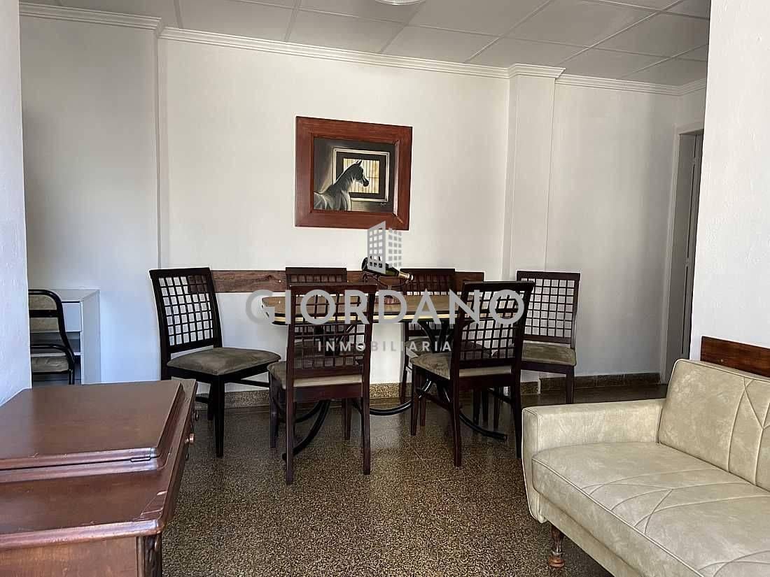 Foto de Venta Casa 4 ambientes, Castelar, imagen 3
