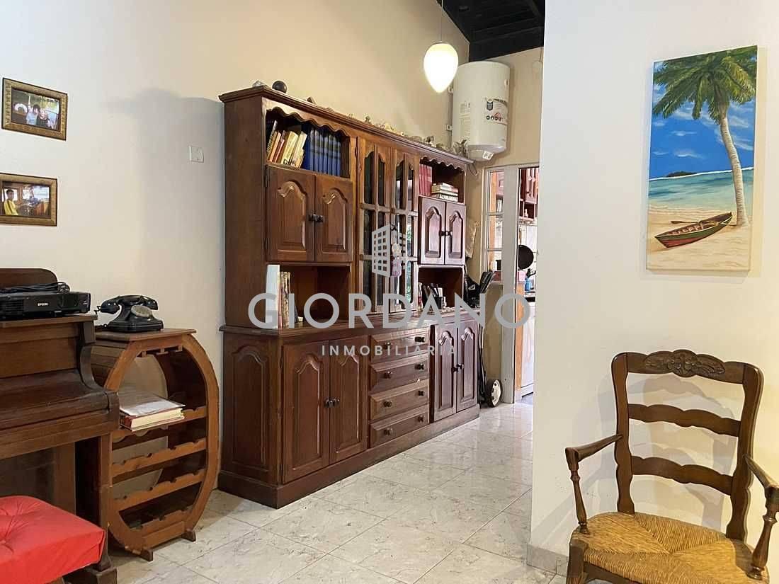 Foto de Venta casa Castelar 4 ambientes, imagen 3