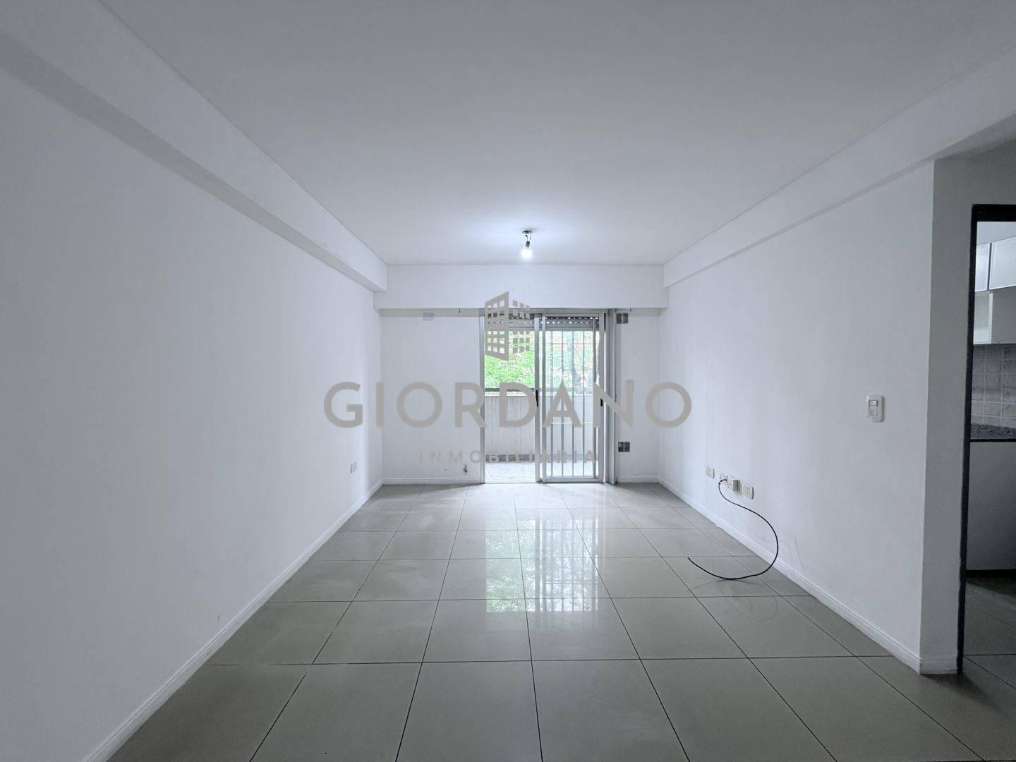 Foto de Alquiler Departamento de 2 ambientes, Castelar, imagen 3