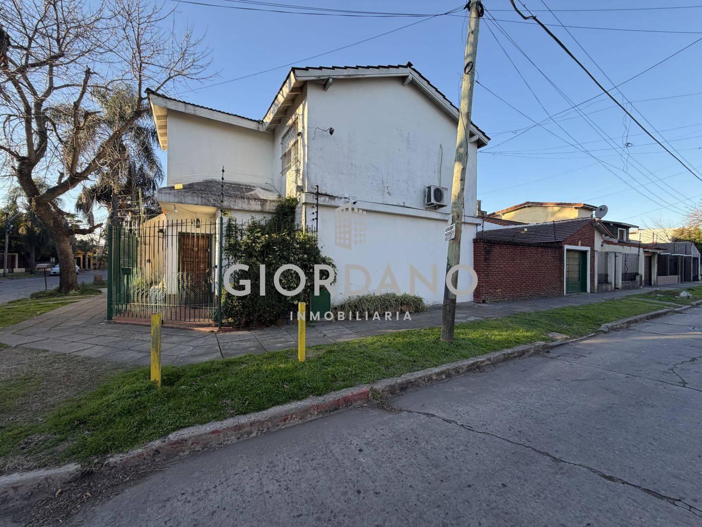 Foto de Casa 4 ambientes Castelar, imagen 1