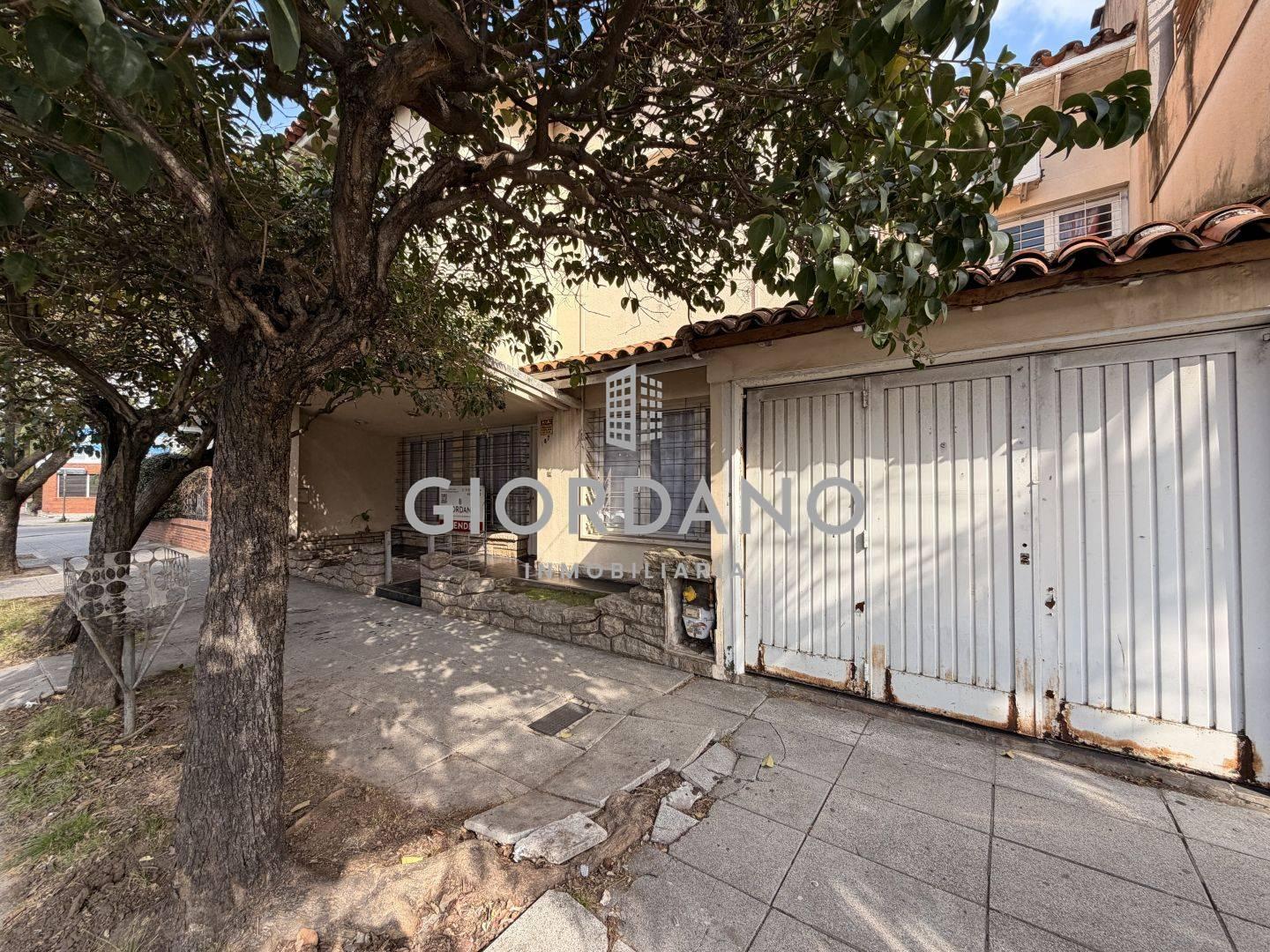 Foto de Venta Casa Castelar 5 ambientes, imagen 4