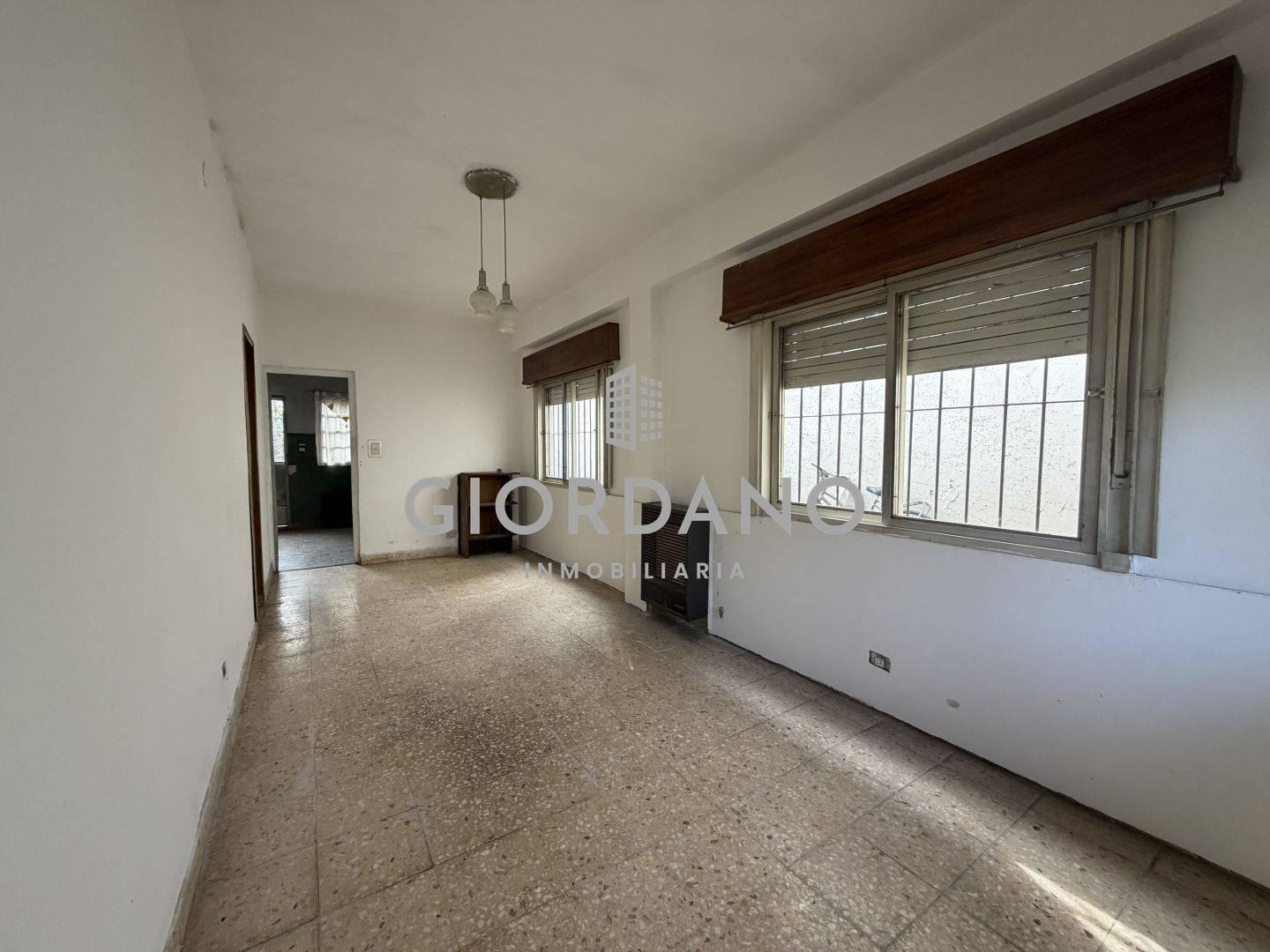 Foto de Venta casa Castelar Centro 3 ambientes, imagen 5