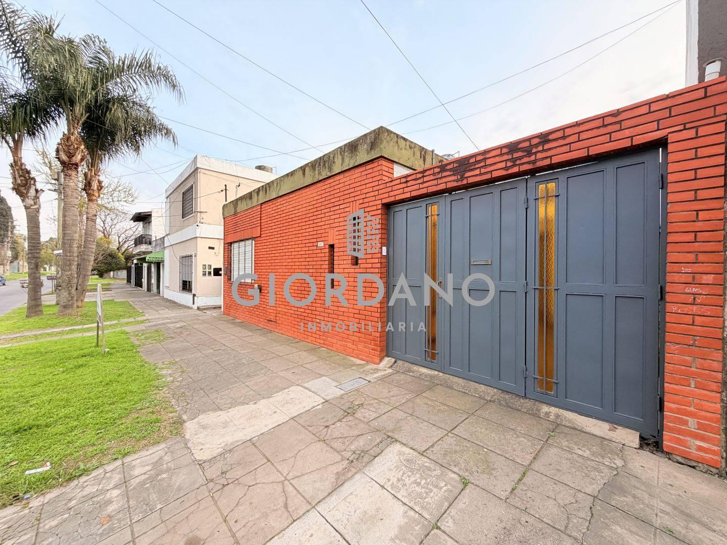 Foto de Venta casa Castelar Norte 4 ambientes, imagen 2
