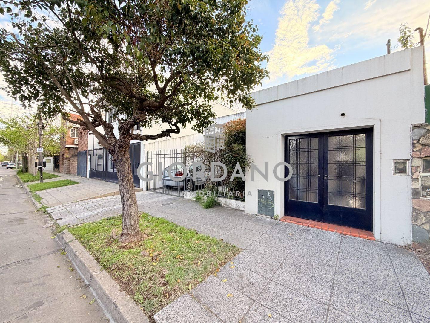 Foto de Venta casa Castelar Norte 4 ambientes Apto Crédito, imagen 3