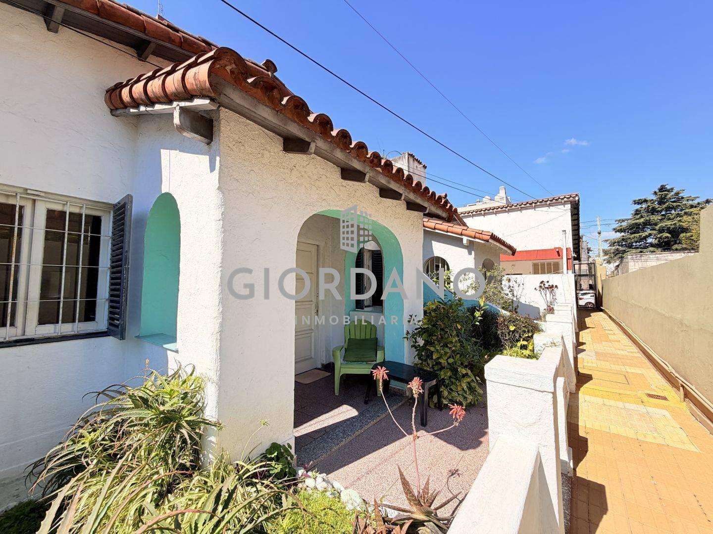 Foto de Venta PH casa Castelar 4 ambientes, imagen 2