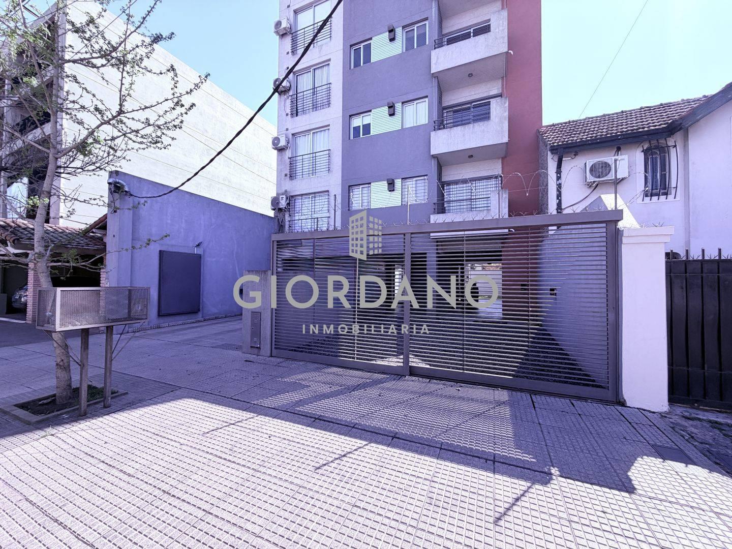 Foto de Venta departamento Castelar 2 ambientes, imagen 1