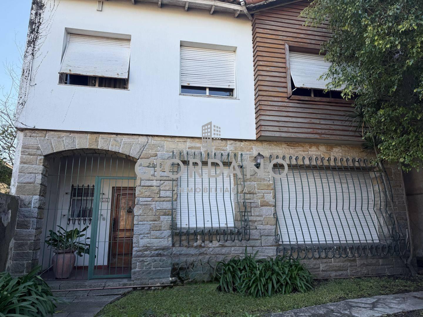 Foto de Venta Casa 6 ambientes Castelar, imagen 3