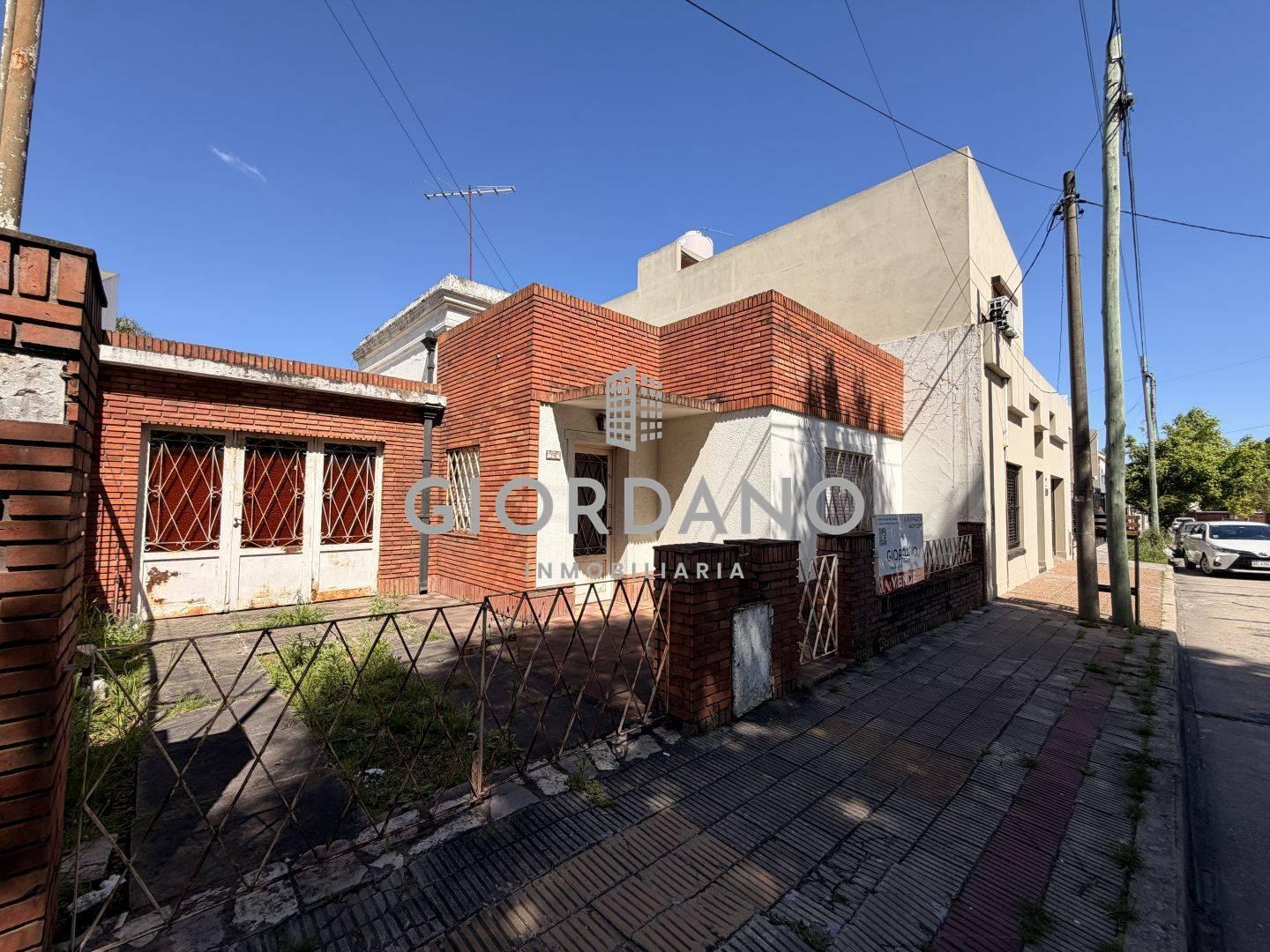 Foto de Venta casa Castelar 3 ambientes, imagen 2