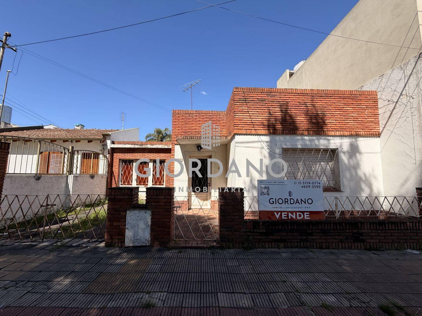 Foto de Venta casa Castelar 3 ambientes, imagen 1