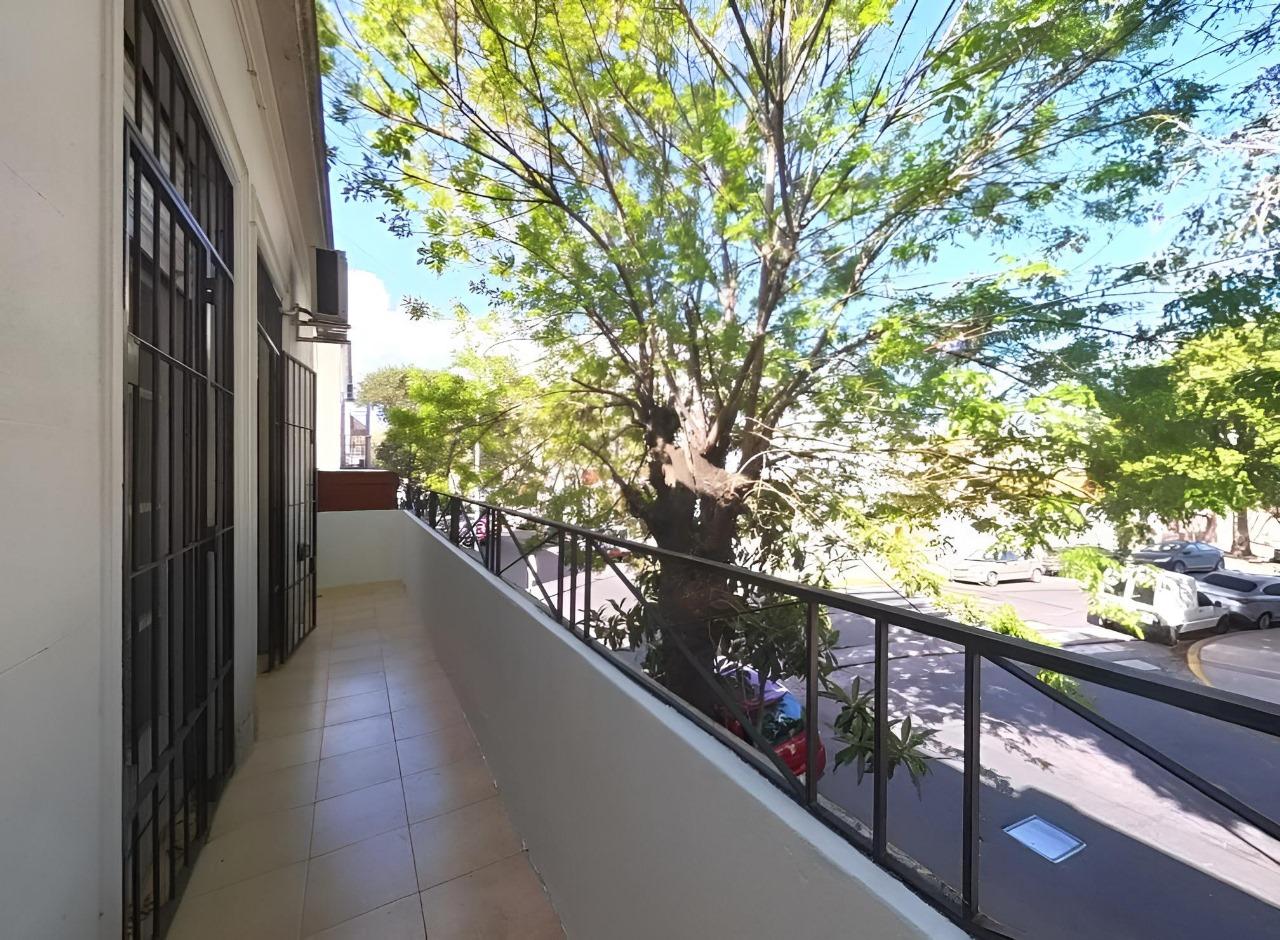 Foto de 3 Ambientes Frente, Balcon Corrido y patio. Posibilidad de Terraza, imagen 1