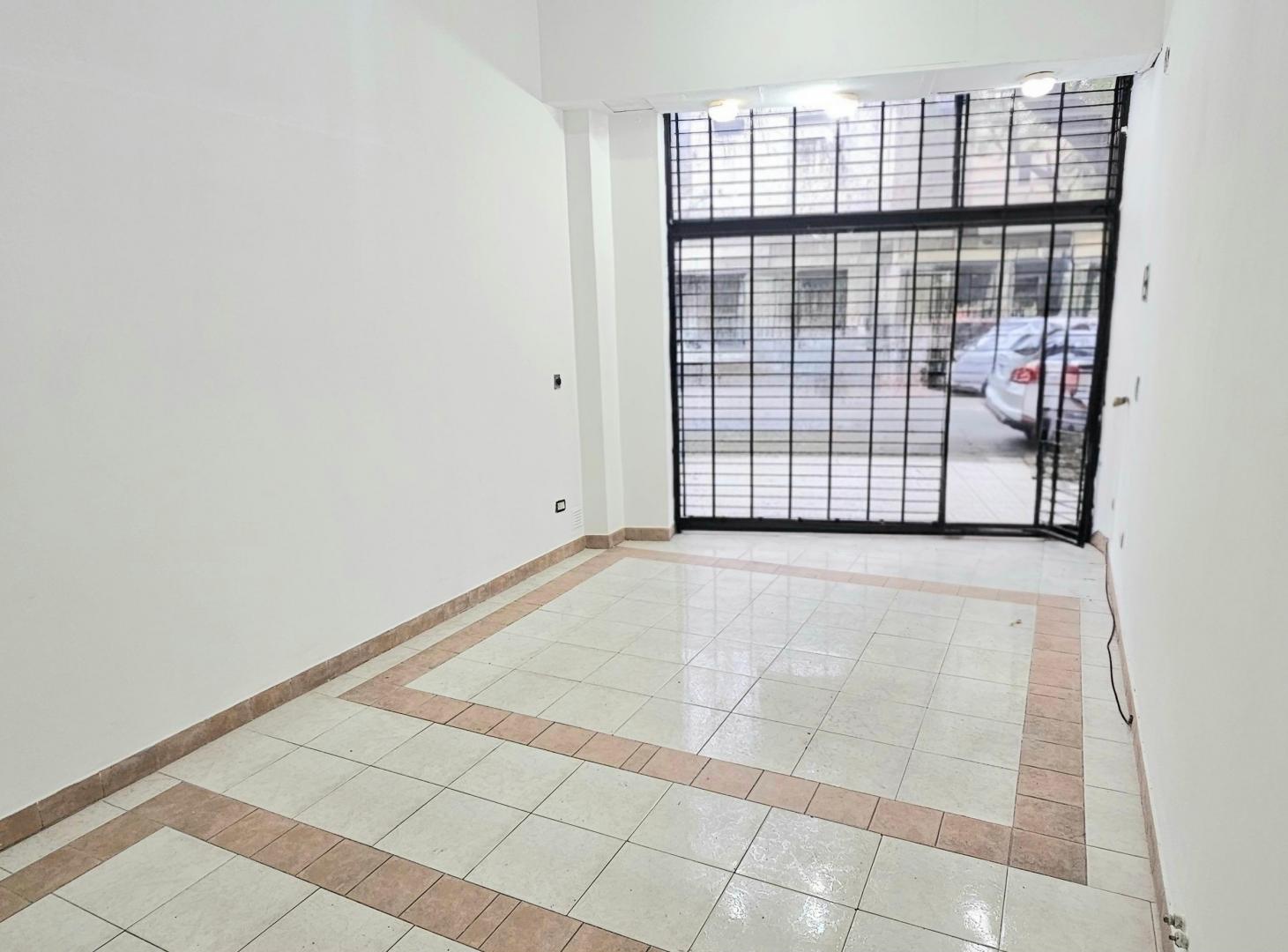 Foto de ALQUILER LOCAL COMERCIAL - SIN COMISION, imagen 2