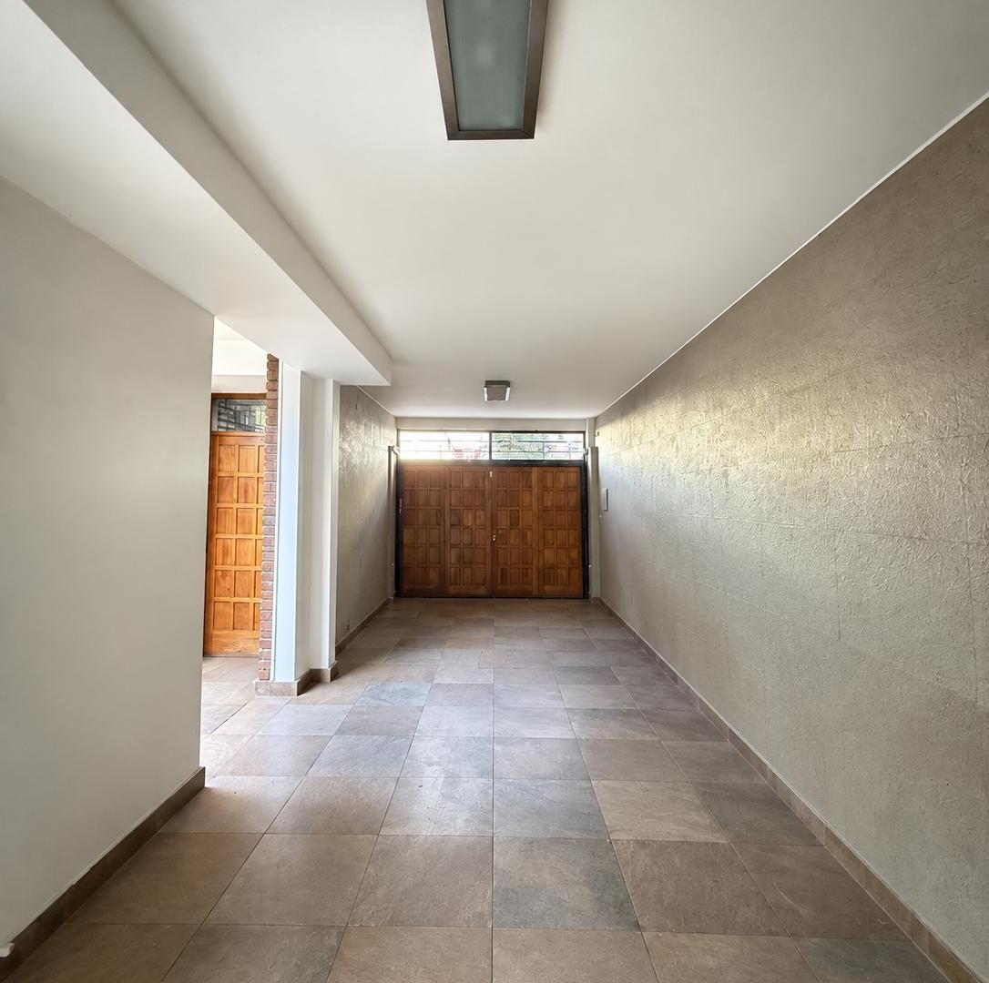 Foto de Casa Barrio Arizu 4 dormitorios, imagen 3