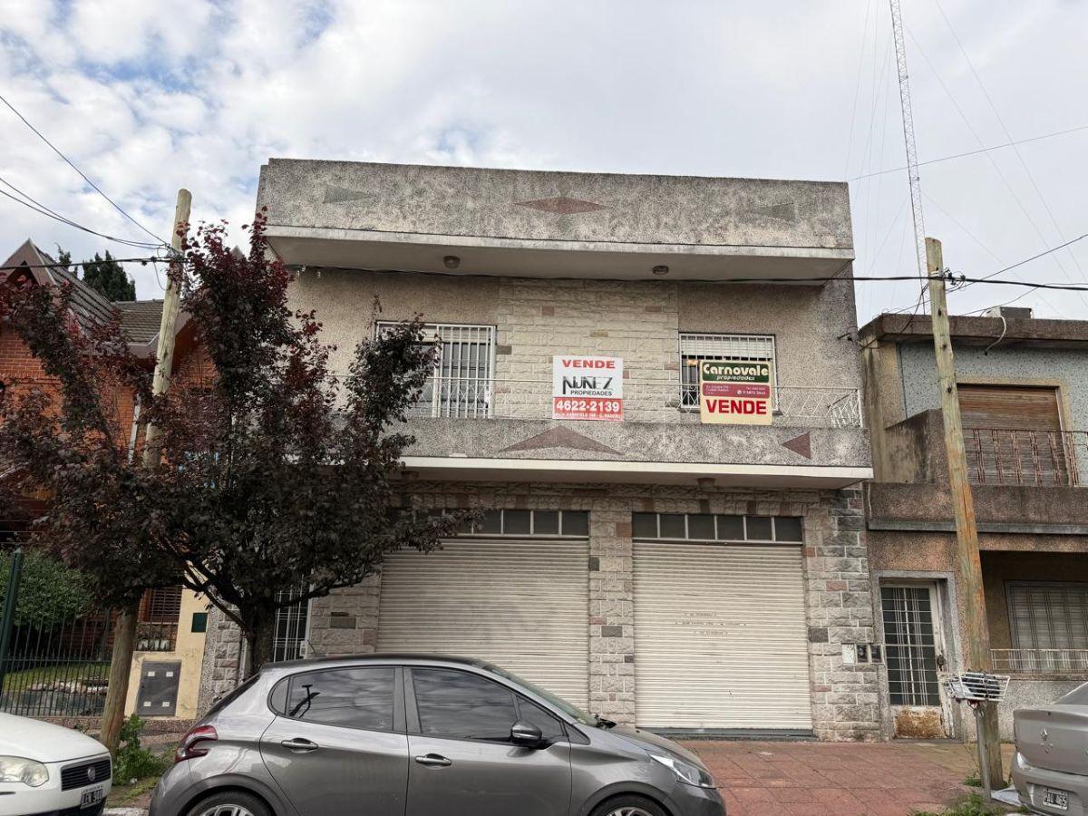 Foto de VENTA – Lote de 450 m² con casa multifamiliar, 2 departamentos, imagen 2