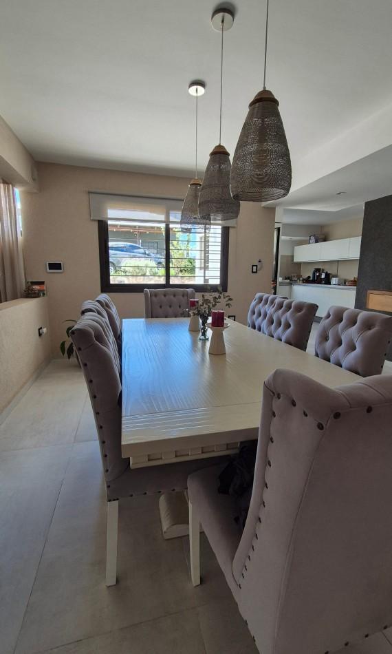 Foto de Venta! Casa Con Hermosa Vista a Las Sierras Quincho Pileta Unquillo!, imagen 3