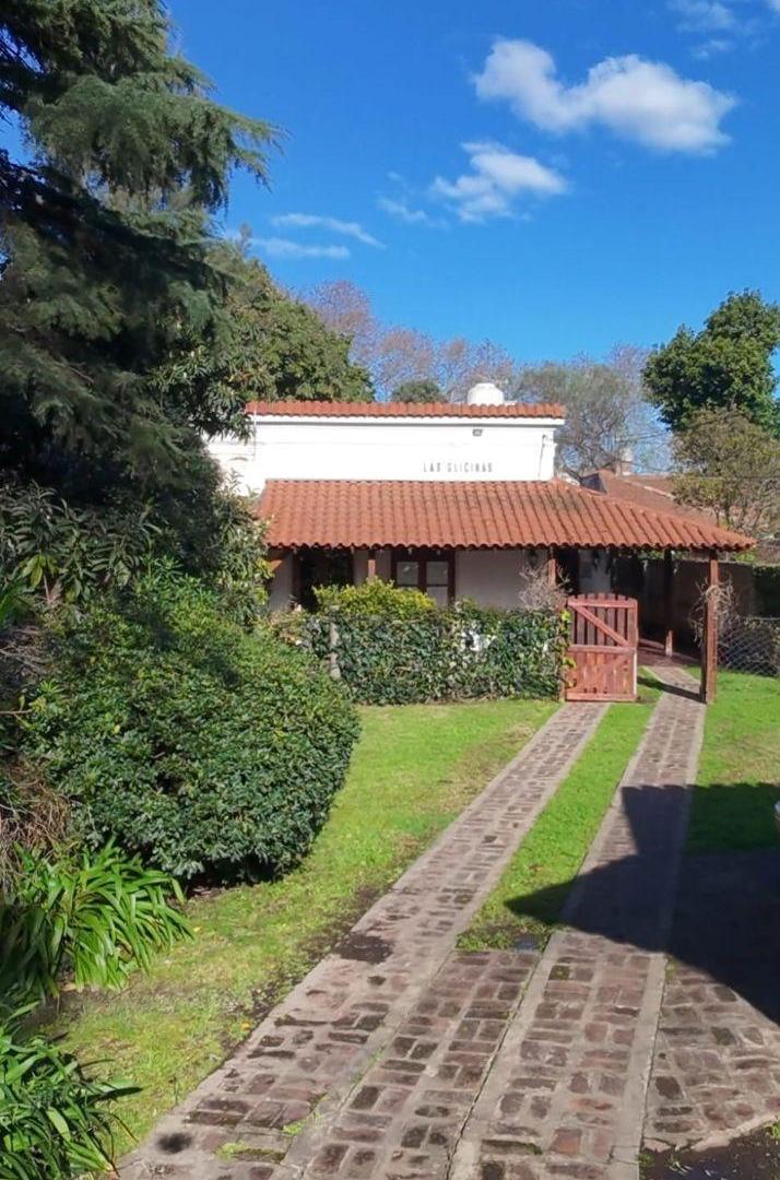 Foto de VENTA - DOS RESIDENCIAS DE ESTILO EN LOTE DE 10 X 81 M, imagen 2