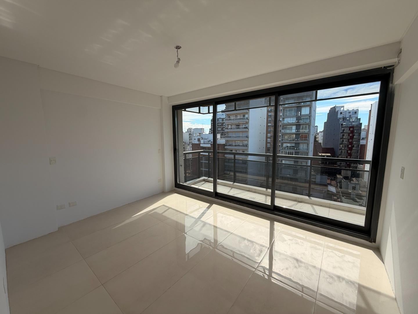 Foto de DEPARTAMENTO 4 AMBIENTES COCHERAS A ESTRENAR VENTA CABALLITO, imagen 3