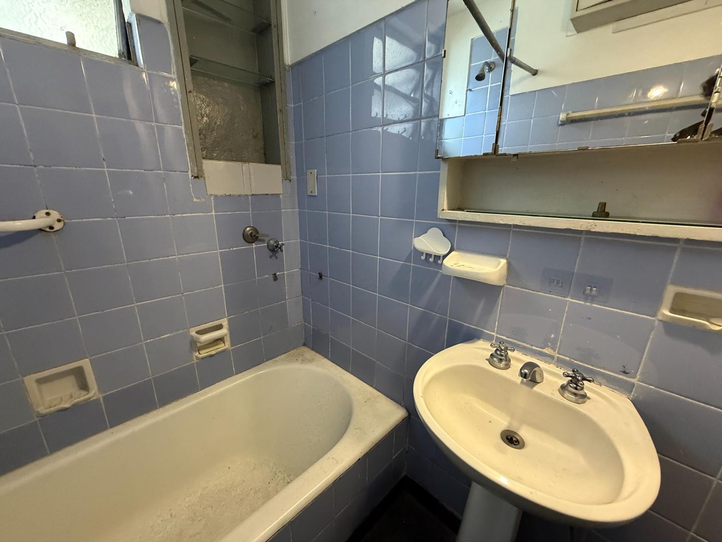 Foto de DEPARTAMENTO VENTA A RECICLAR 3 AMBIENTES SAN CRISTOBAL, imagen 4