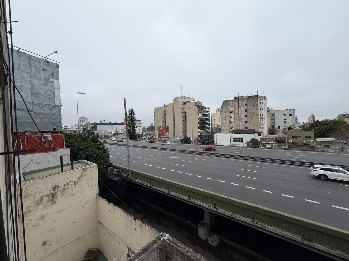 Foto de DEPARTAMENTO VENTA A RECICLAR 3 AMBIENTES SAN CRISTOBAL, imagen 2