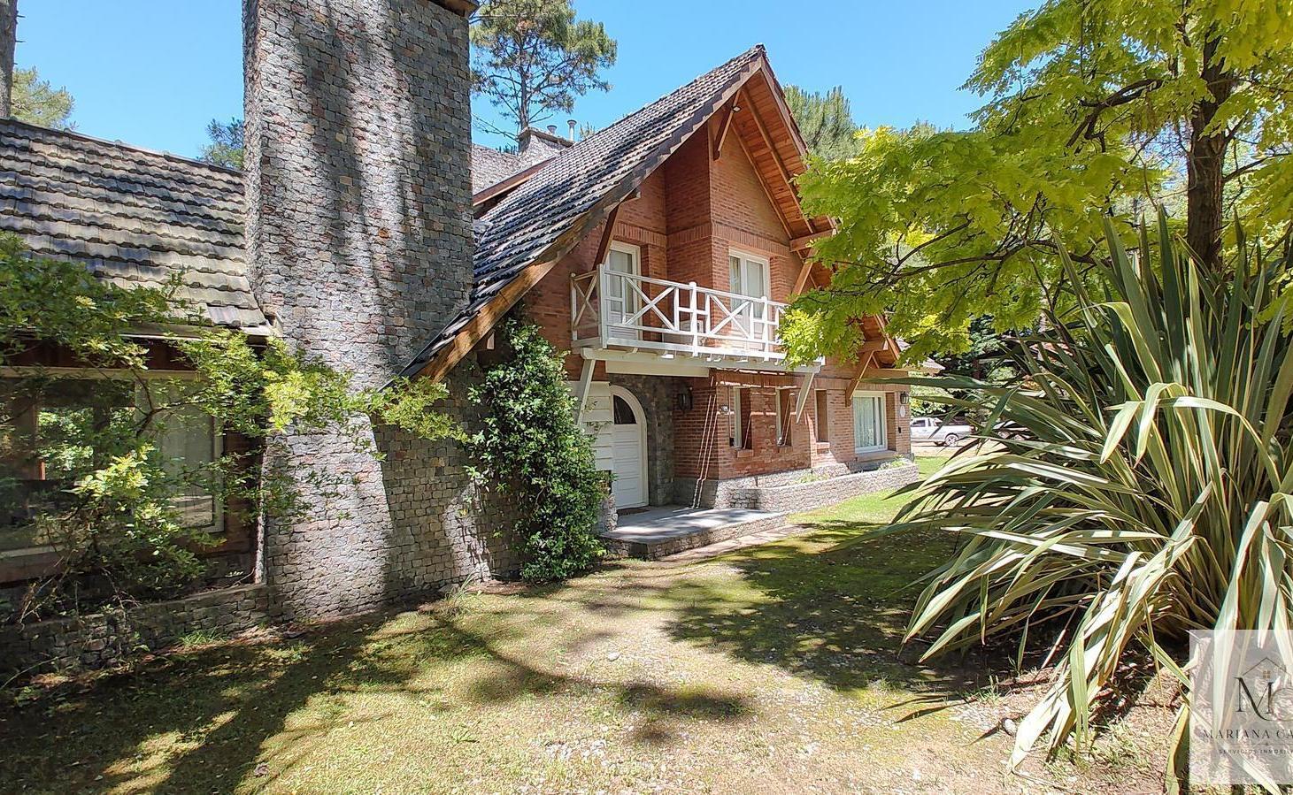 Foto de Casa en Carilo - Coihue y Divisadero, imagen 1