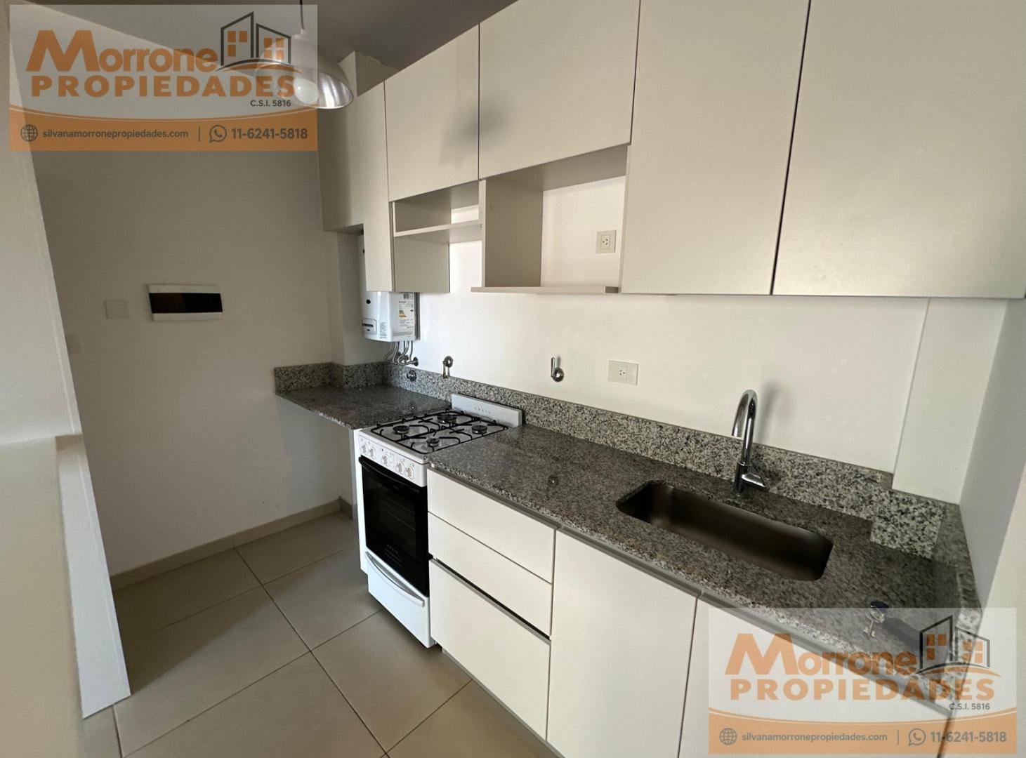 Foto de Luminoso departamento en venta en San Fernando sobre Av. J. D. Perón, imagen 2