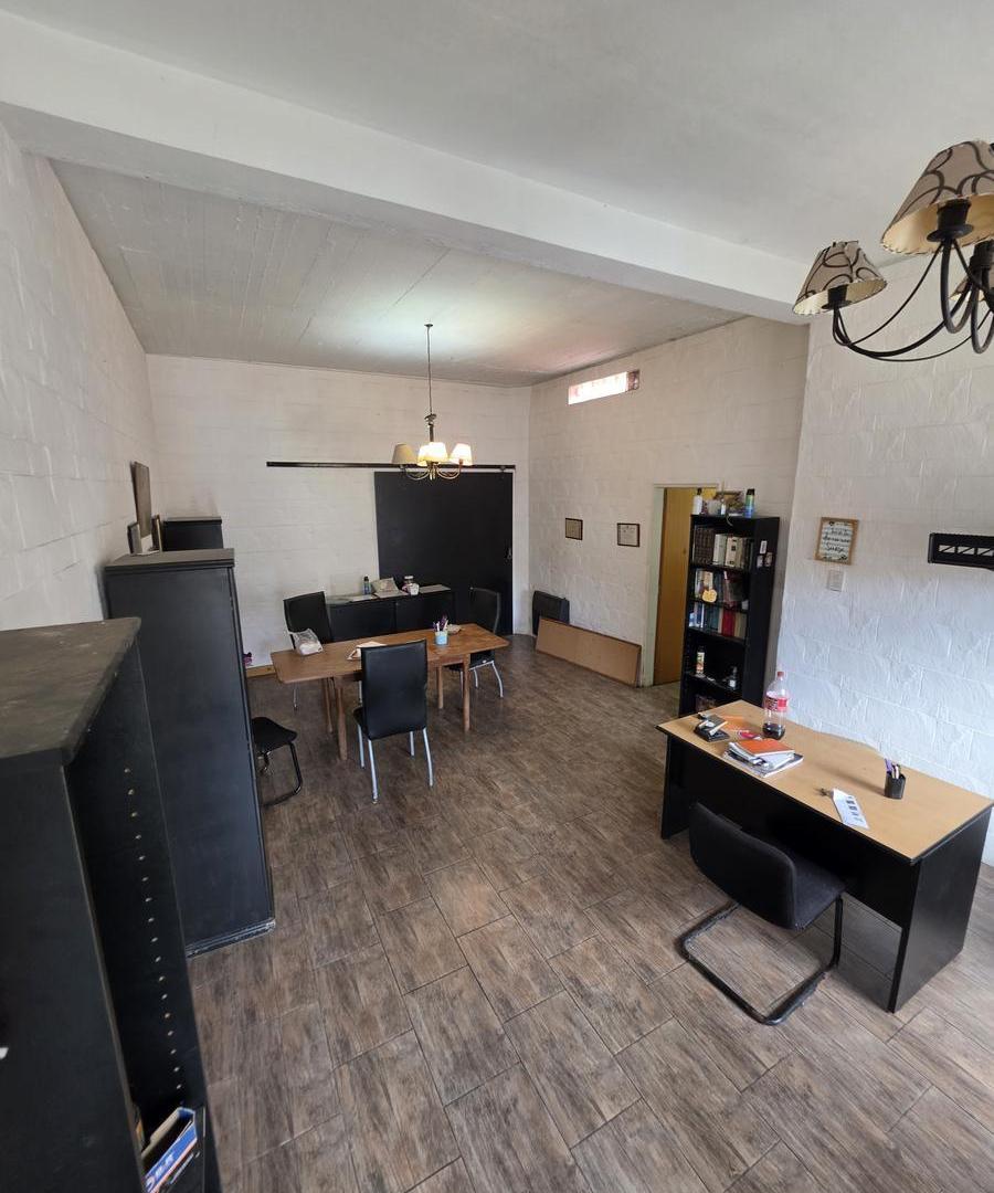 Foto de OFICINA EN ALQUILER – 80 M² | 3 AMB. | PATIO + TERRAZA | SIN EXPENSAS |, imagen 2