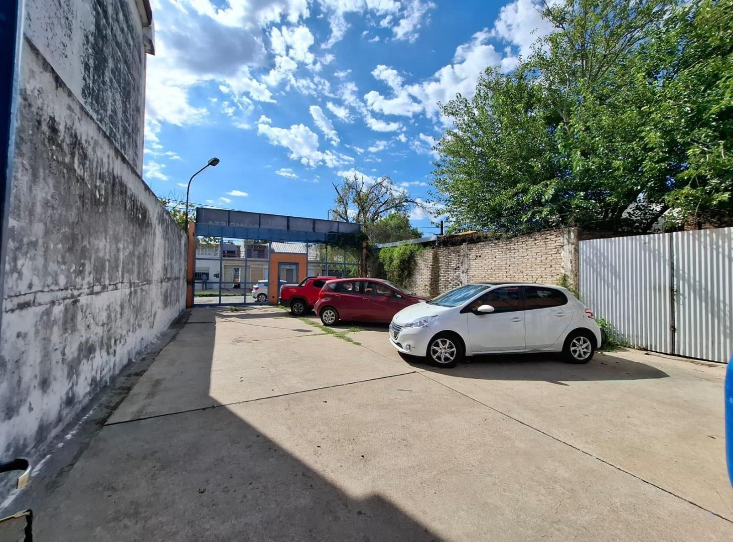Foto de Galpon mas oficinas con darsena de estacionamiento observatorio, imagen 3