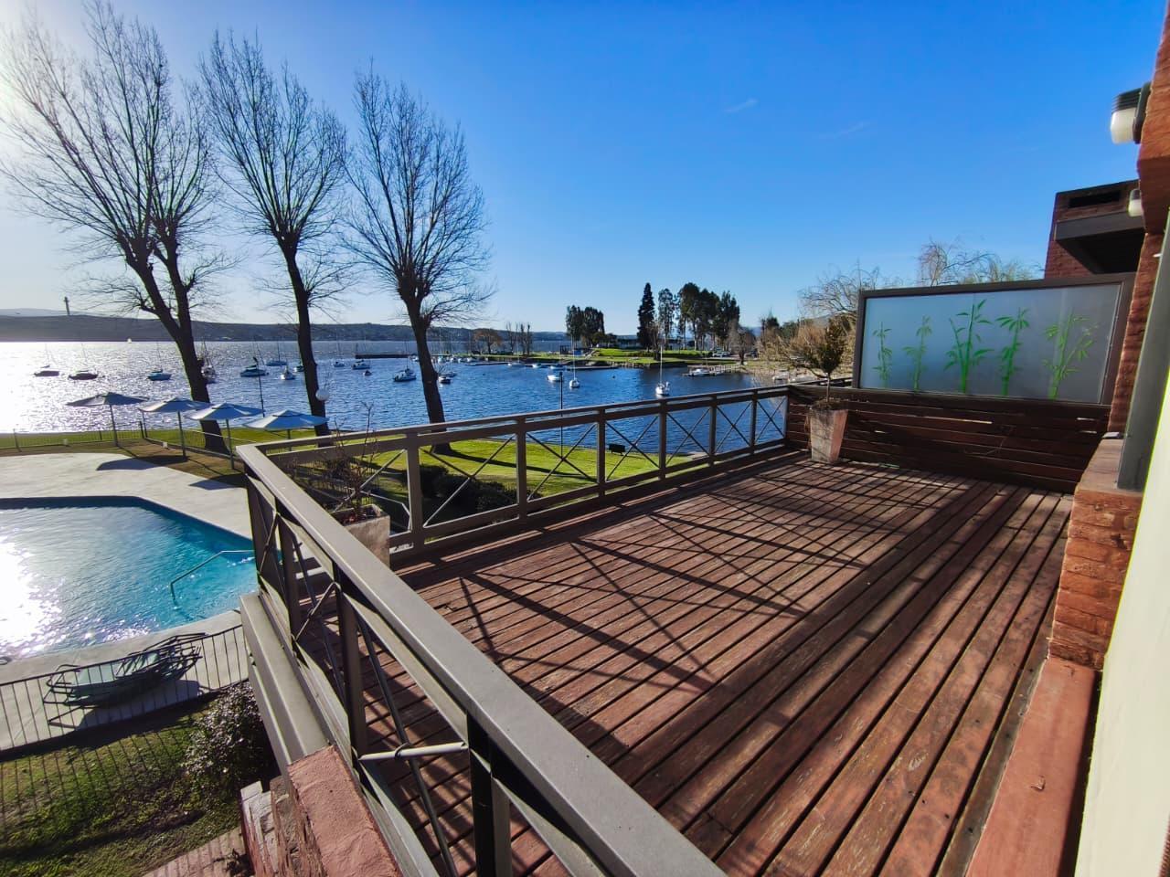 Foto de Venta Bahía Escondida Costa Azul 2 dormitorios 2 baños vista al lago, imagen 1