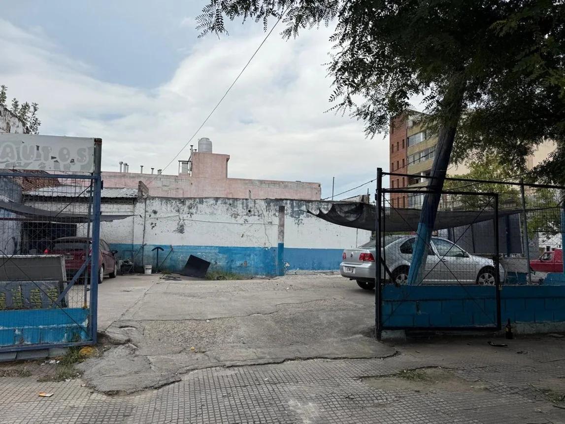 Foto de Lote con Galpon sobre Av Alem, imagen 2
