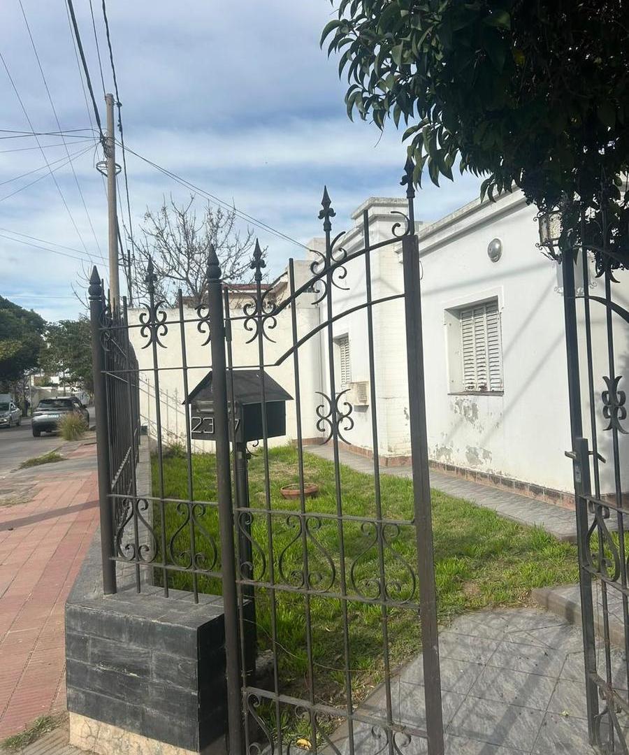 Foto de Casa en barrio Resedal zona ruta 20, imagen 1