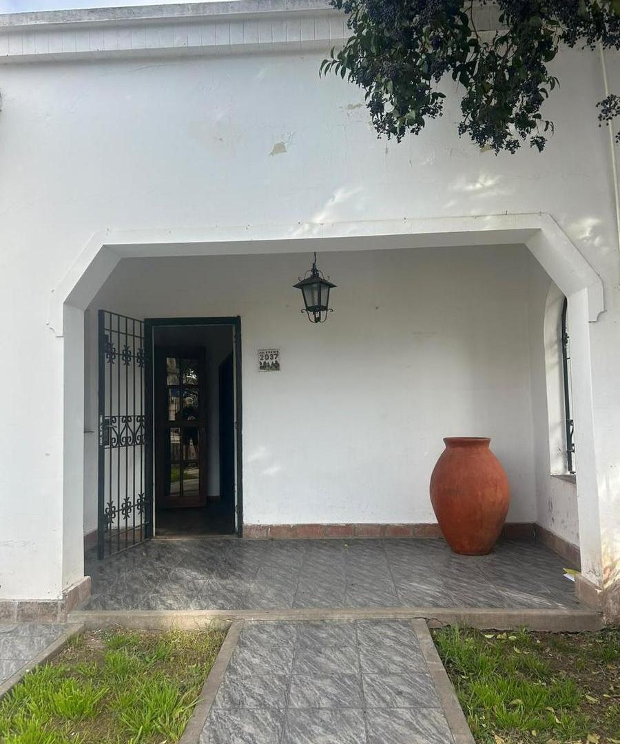 Foto de Casa en barrio Resedal zona ruta 20, imagen 2