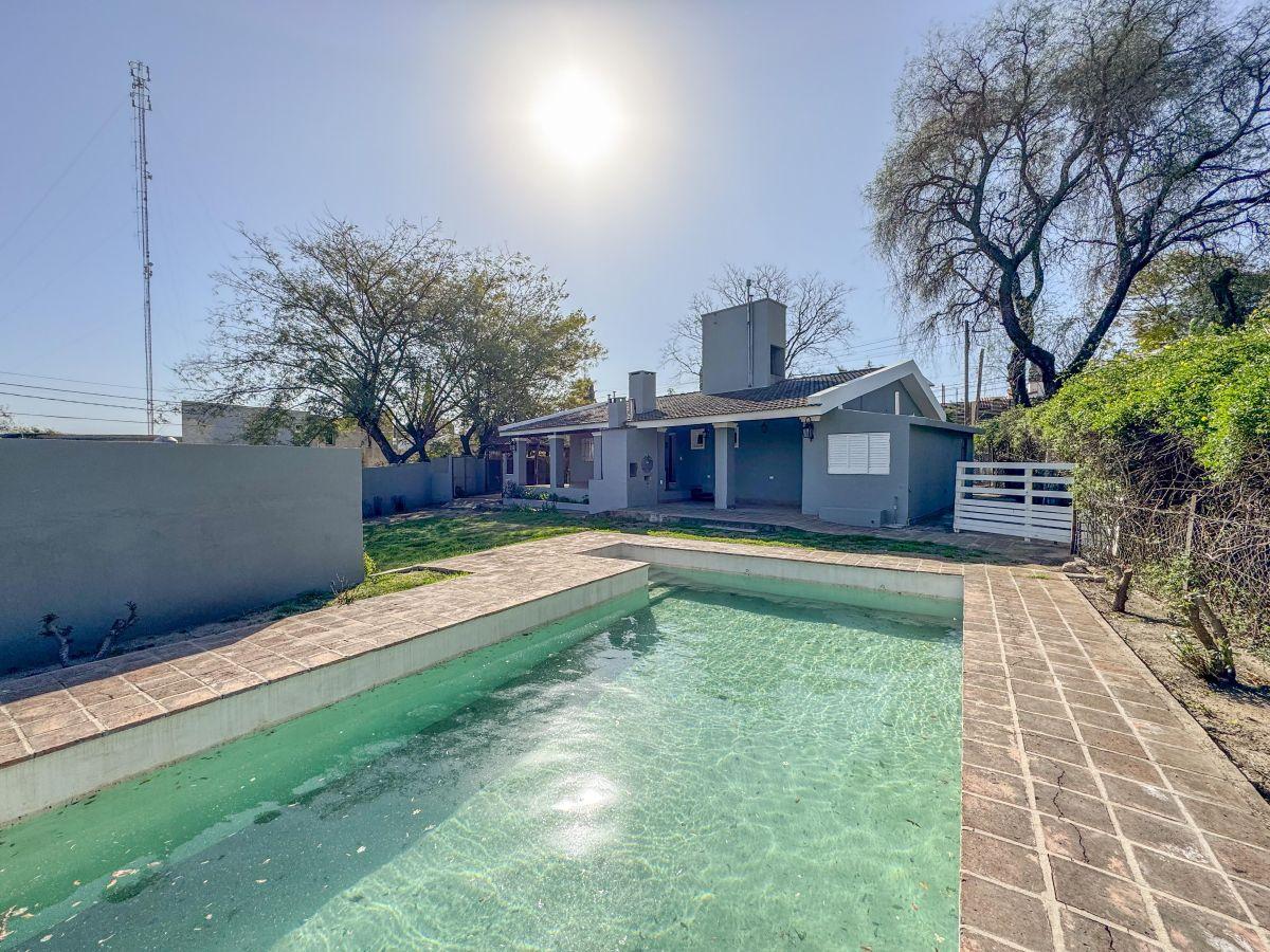 Casa de 3 dormitorios con piscina! Villa Allende - Lomas Oeste