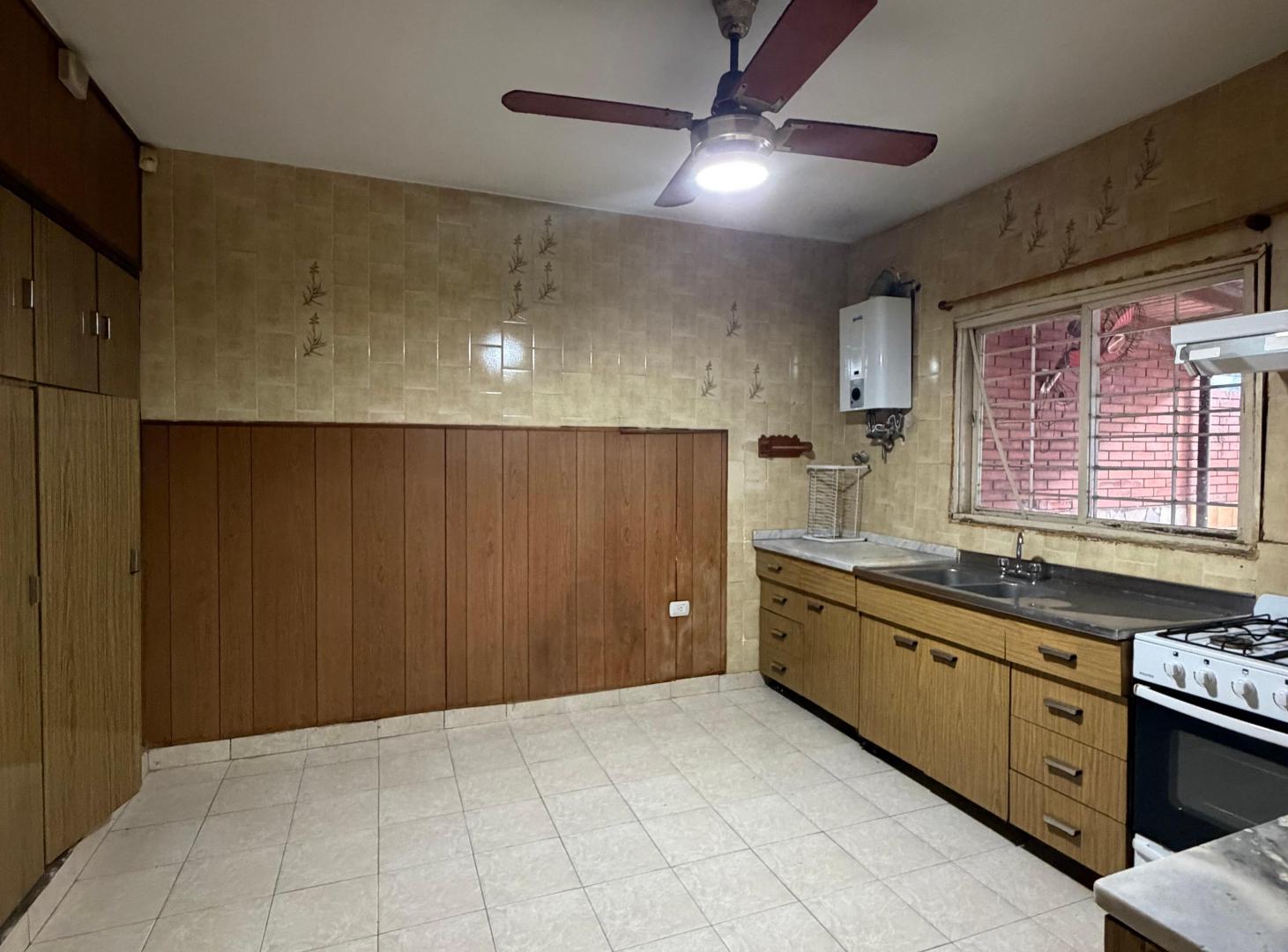 Foto de Casa 2 Dormitorios con Patio y Quincho, imagen 3