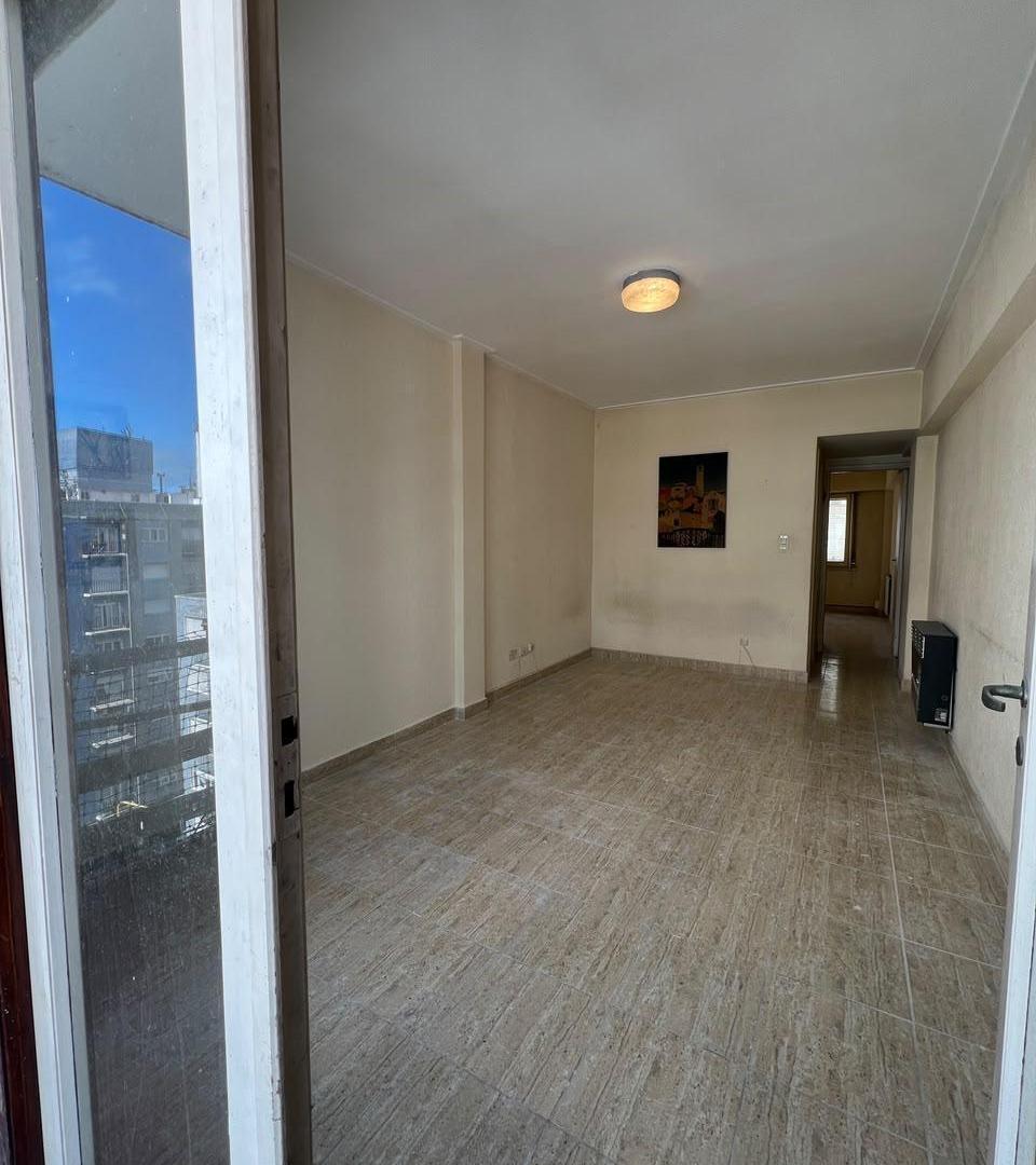 Foto de MAR DEL PLATA | VENTA | Departamento 2 Ambientes con balcón | CENTRO, imagen 2