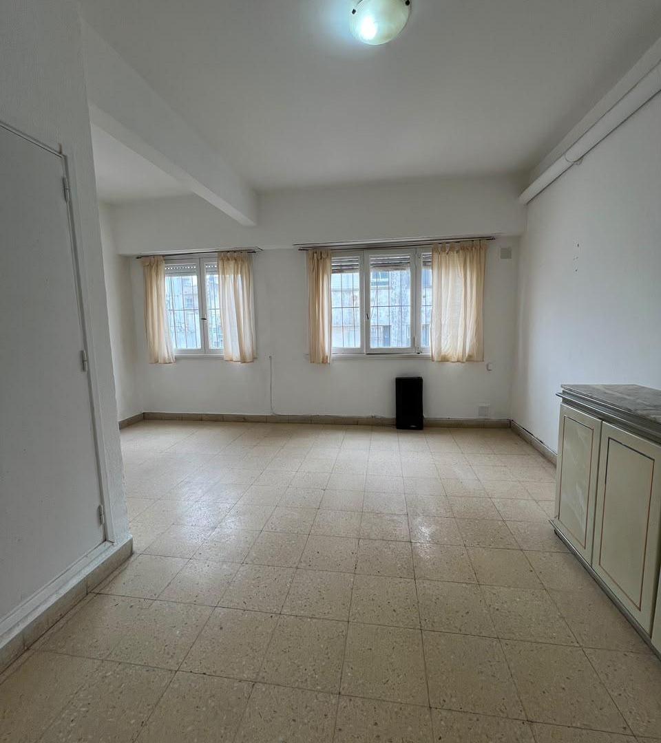 Foto de ALQUILER | AMBIENTE DESPLAZADO | GUEMES, imagen 4