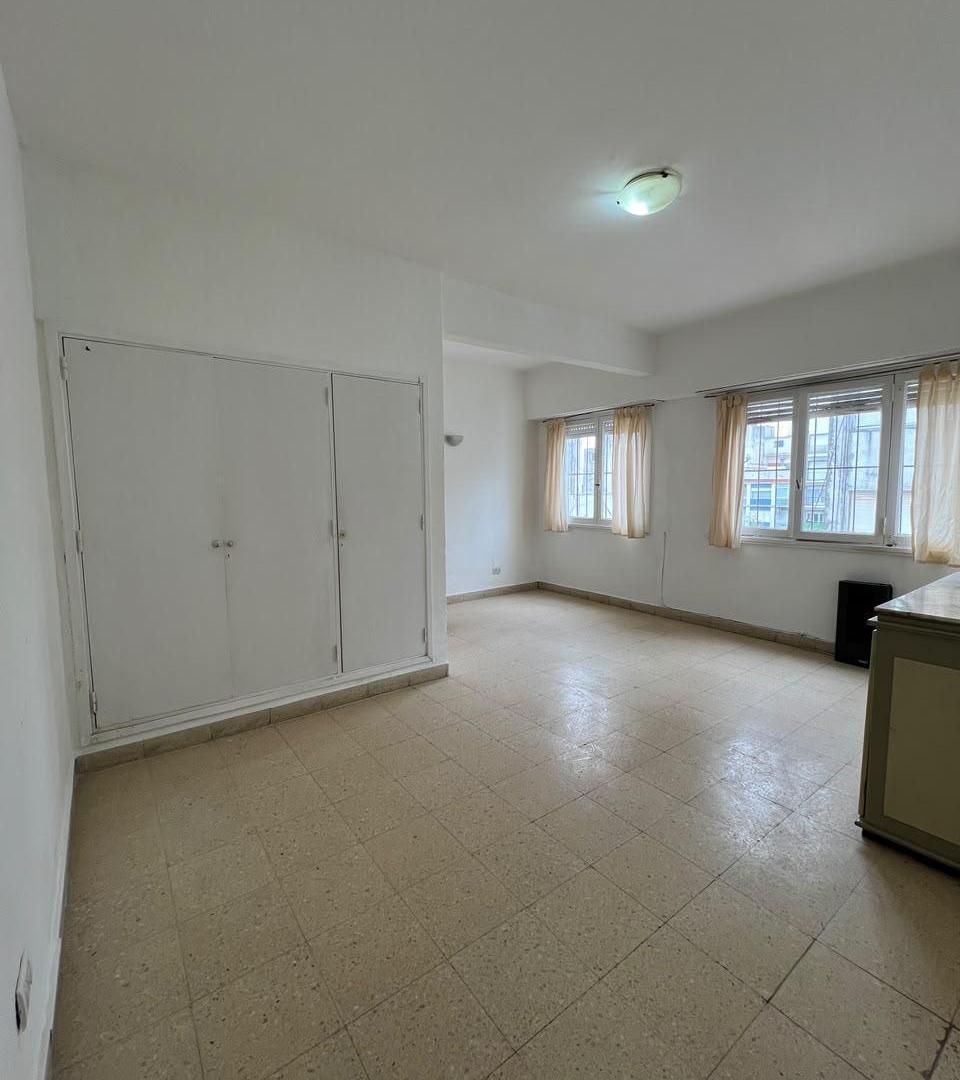 Foto de ALQUILER | AMBIENTE DESPLAZADO | GUEMES, imagen 1