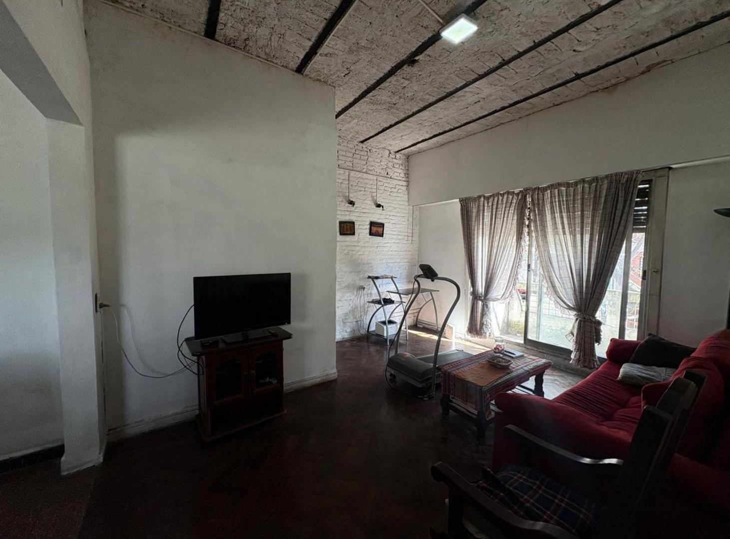 Foto de VENTA PH 3 AMBIENTES VILLA LURO PERMUTO, imagen 5