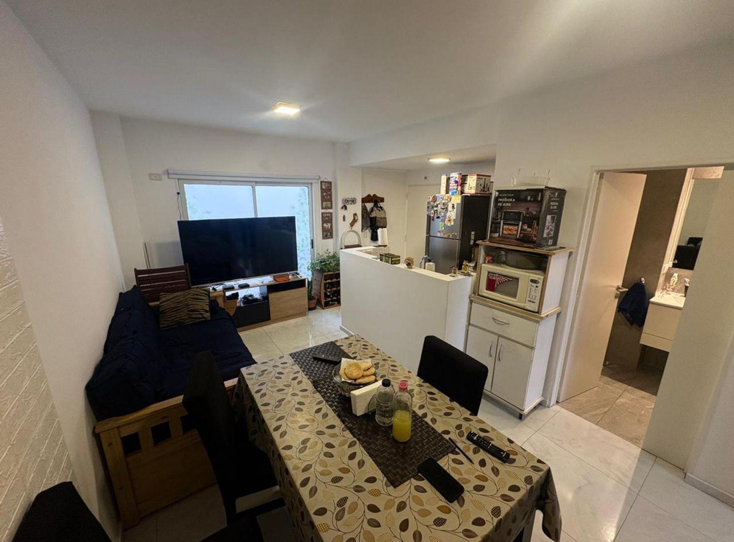 Foto de VENTA DEPARTAMENTO 2 AMBIENTES CHACARITA, imagen 3