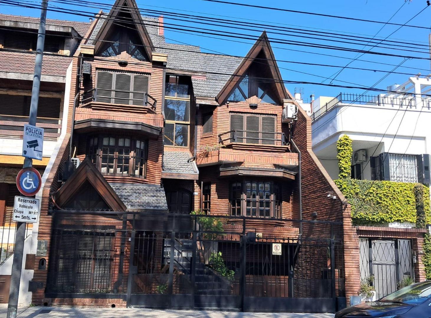 Foto de VENTA CASA 8 AMBIENTES VILLA DEL PARQUE, imagen 2