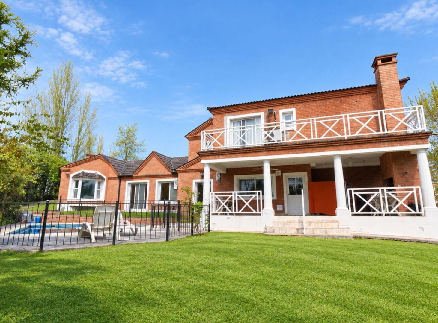 Foto de CASA VENTA BARRANCAS DE SAN JOSE 5 AMBIENTES, imagen 2