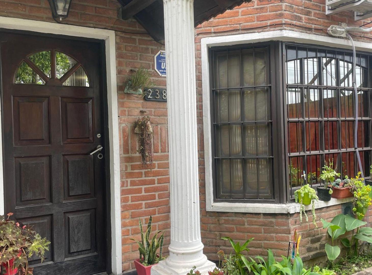 Foto de VENTA AMPLIO DUPLEX 4 AMBIENTES BOULOGNE S. ISIDRO, imagen 2