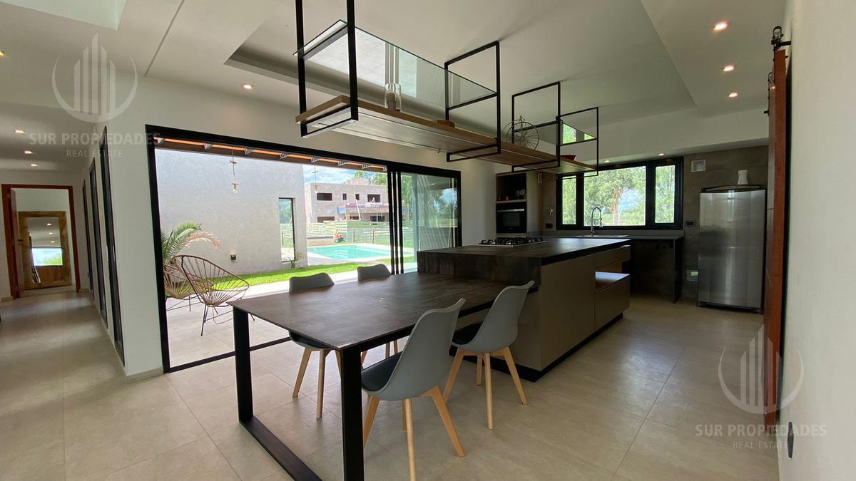 Foto de Canning Casa Venta Los Talas 4 ambientes Canning hermosísima, imagen 3