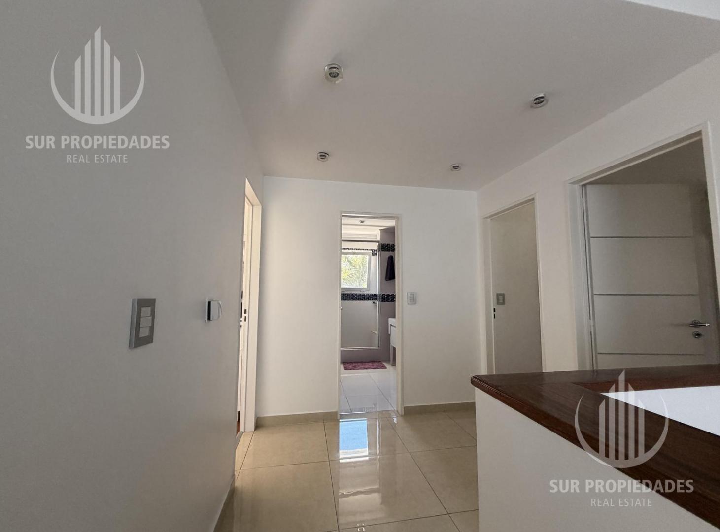 Foto de la propiedad en Hermosa Casa en Solar del Bosque - Canning, Solar del