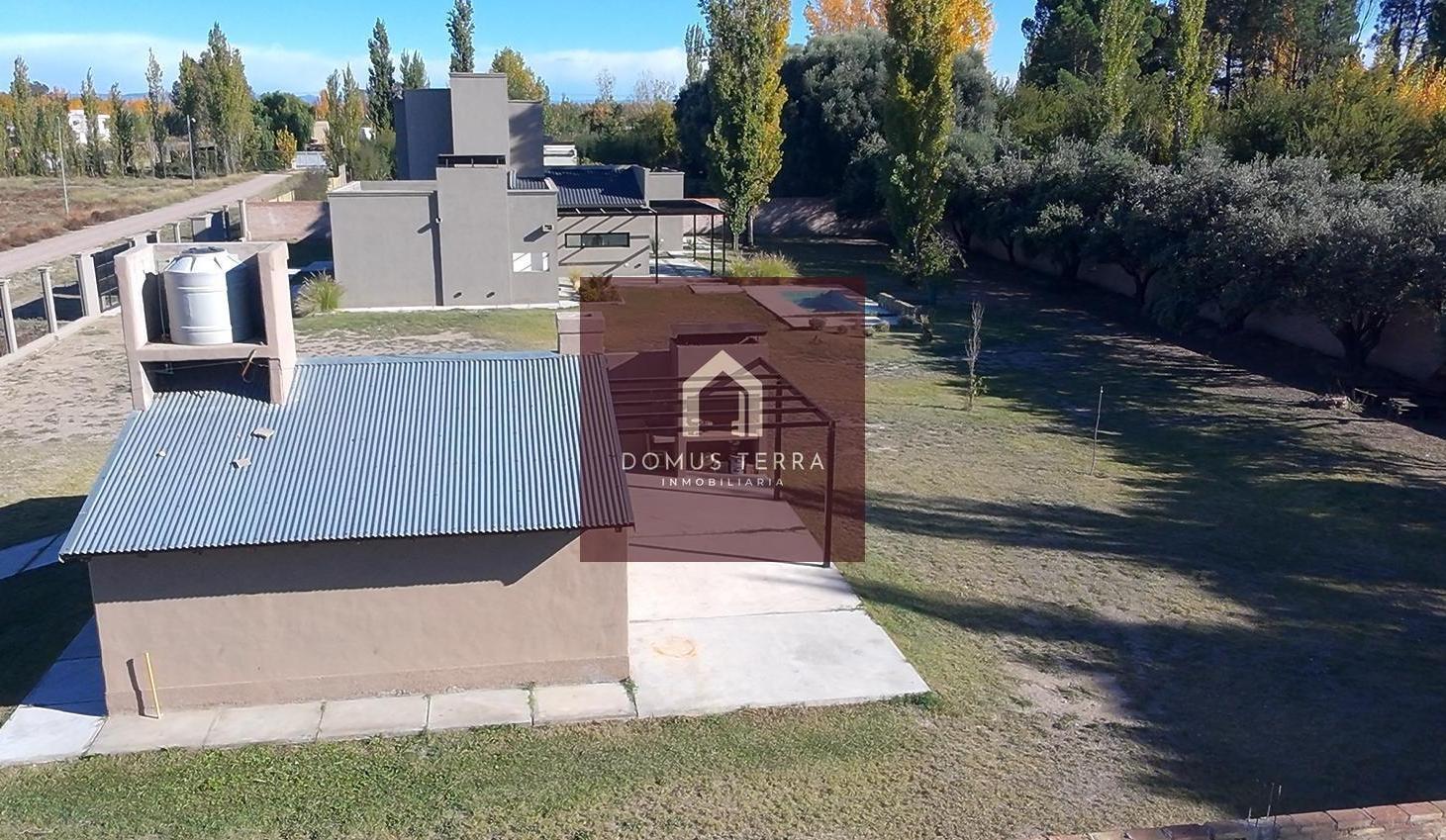 Foto de Casa a estrenar con pileta en 2.600 m² – Las Paredes, imagen 2